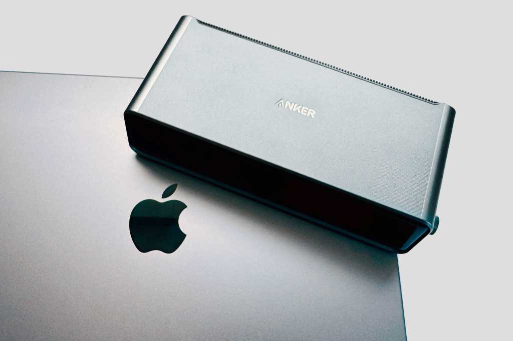 Anker Prime DisplayLink Dock MacBook Top 1