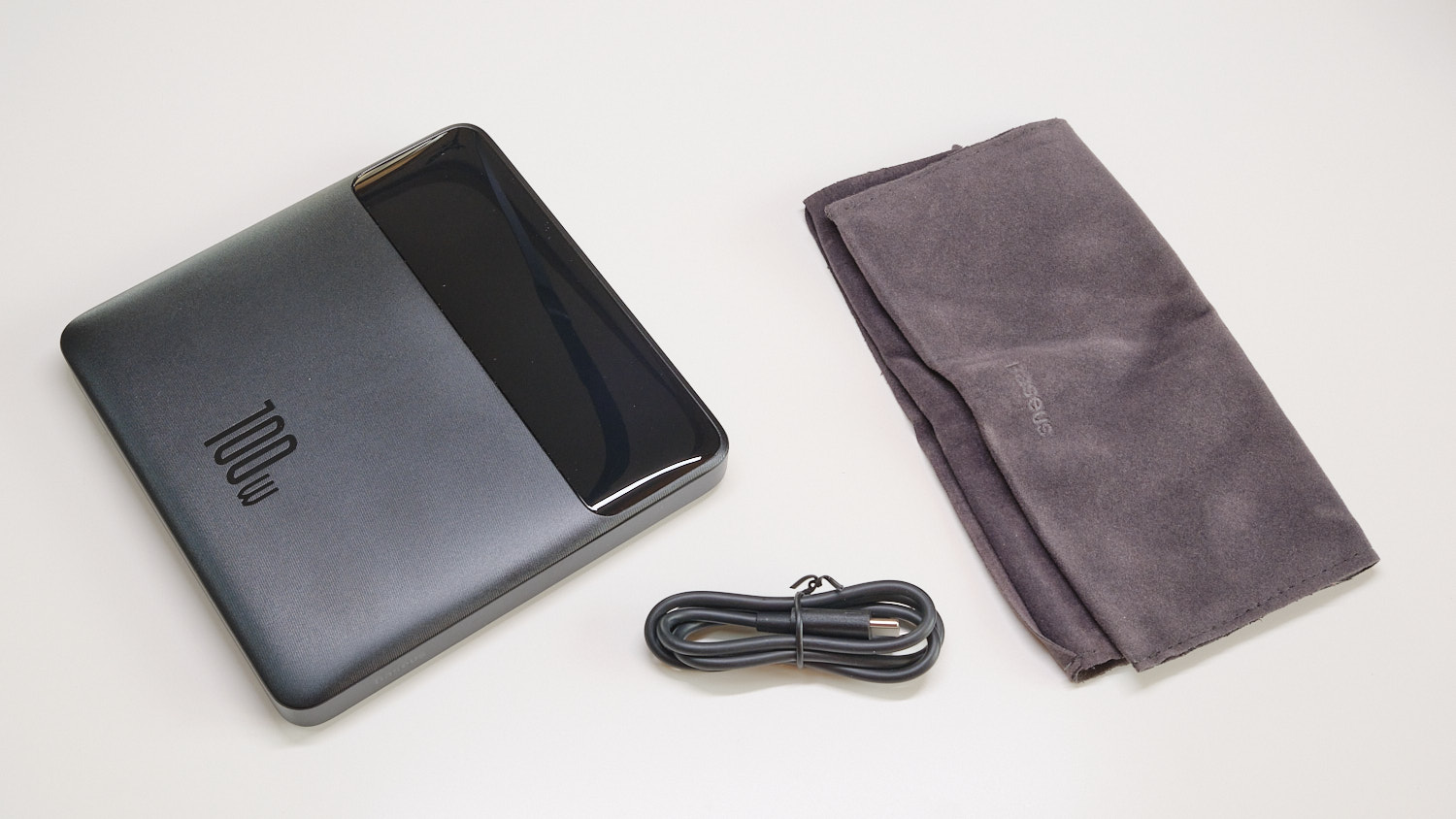 Baseus Laptop Powerbank PD 100W 20000mAh &ndash; Slimmest power bank for MacBook Pro