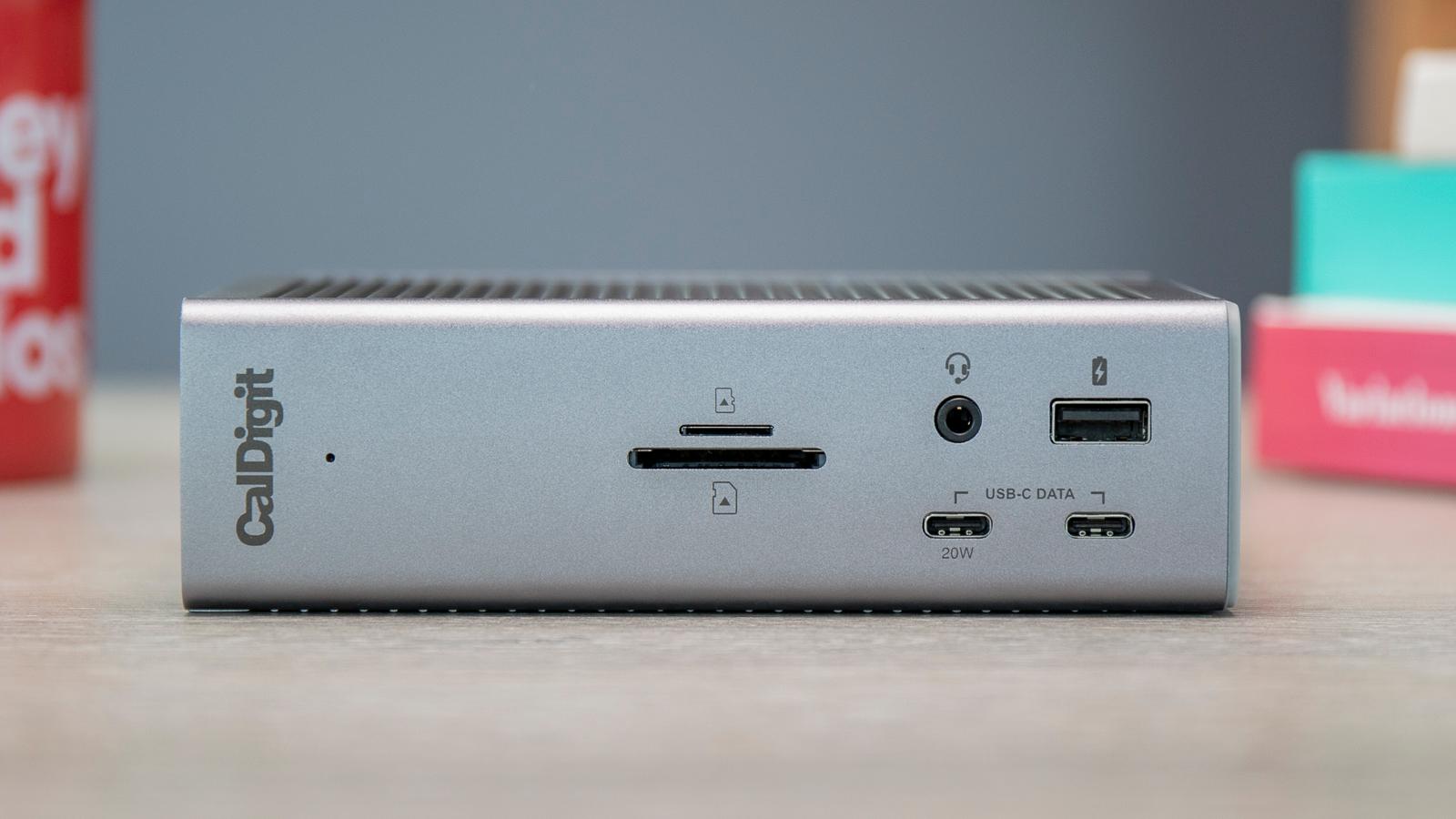 CalDigit TS4 - Most powerful Thunderbolt 4 dock