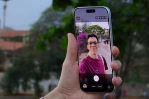 iPhone 16 vs iPhone 17: Testing the front camera