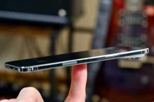 Is the iPhone Fold DOA a year before it even arrives?