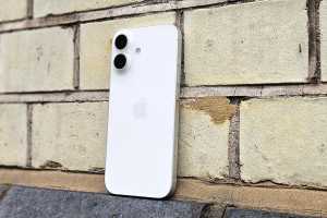The iPhone 17 is doomed because people say it's not