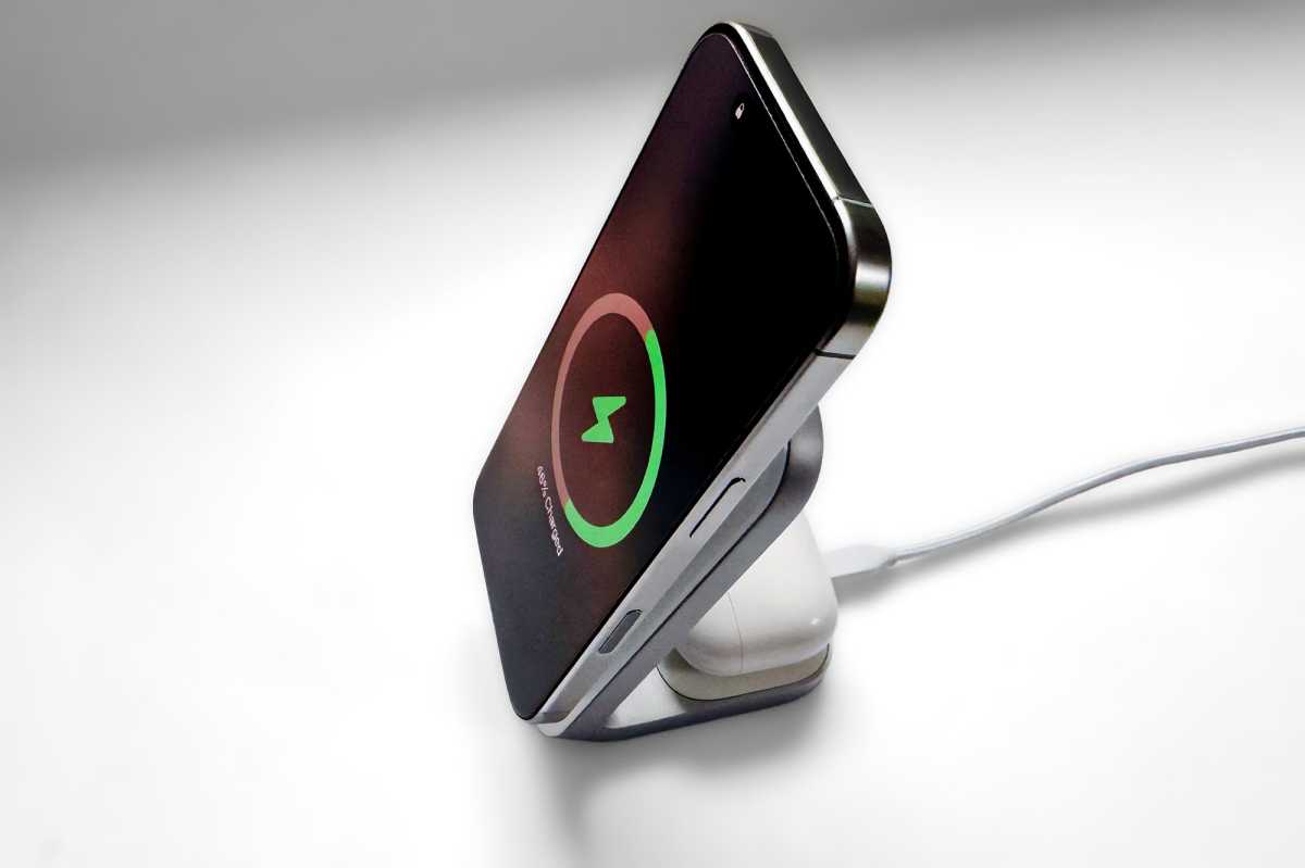 Nomad Stand One 25W iPhone AirPods