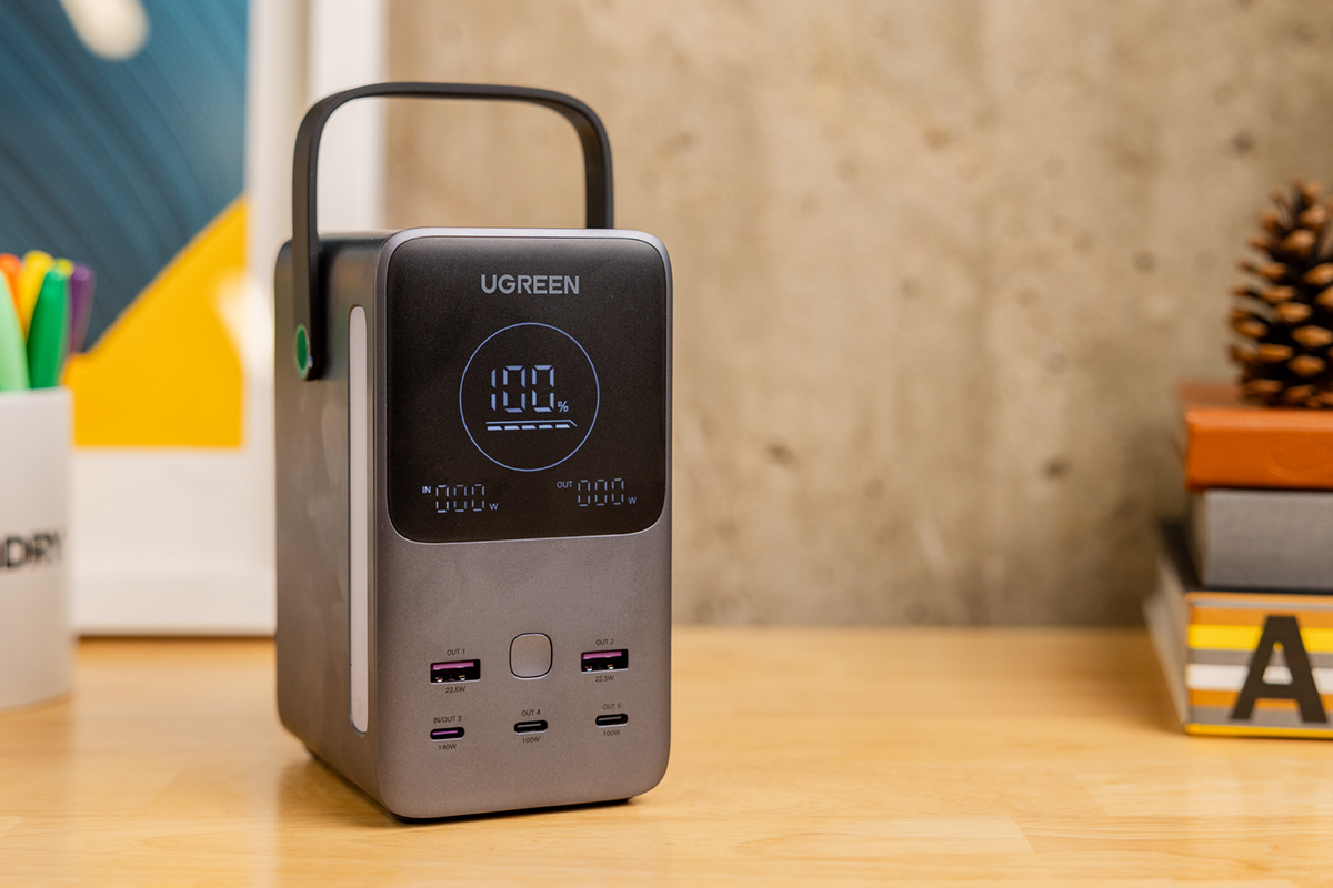 Ugreen 48000mAh Portable Power Bank (300W) &ndash; Best high-capacity MacBook power bank