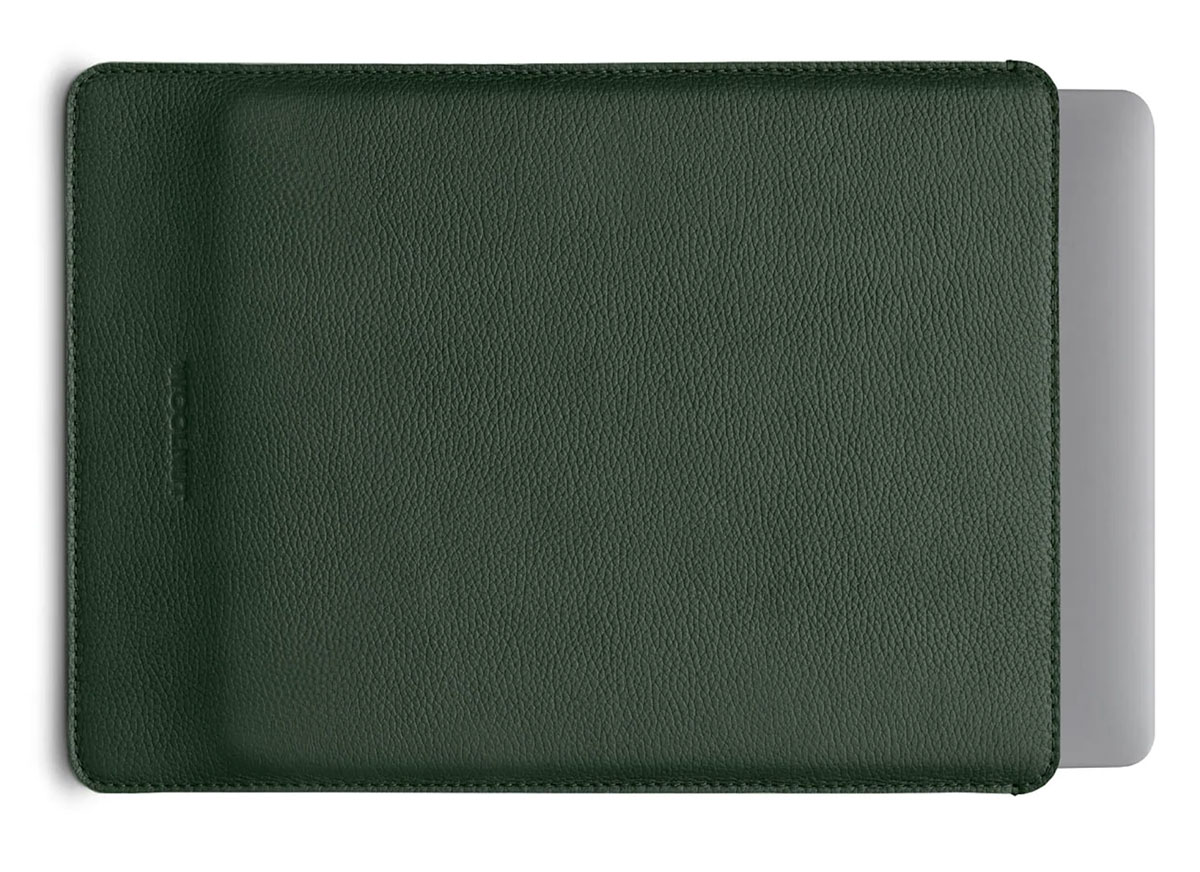 Woolnut Leather Sleeve for MacBook &ndash; Luxury leather sleeve